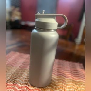 Hydra gear stainless steel bottle